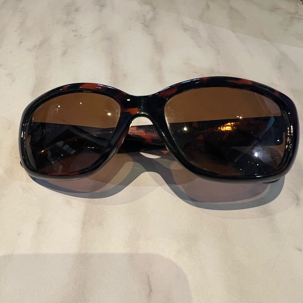 Stylish Tortoise Shell Sunglasses